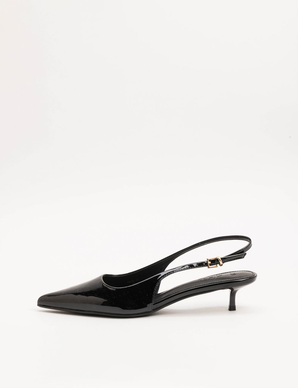 נעל עקב סירה עם אבזם אחורי