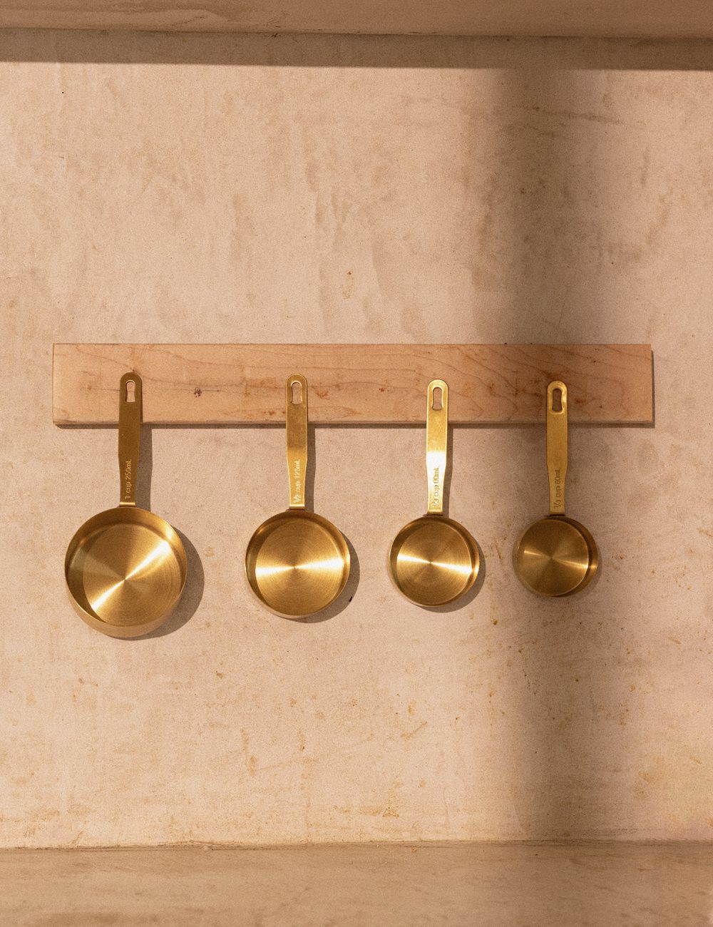 סט 4 כפות מדידה זהב