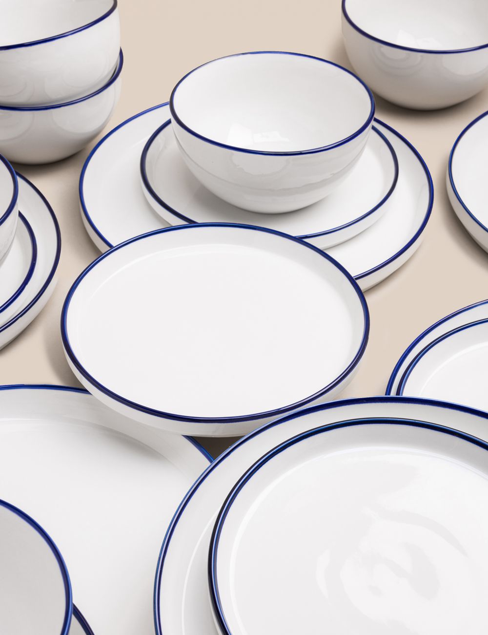 סט פורצלן 18 צלחות