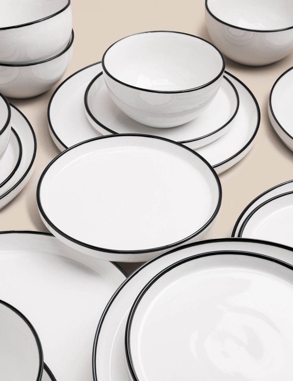 סט פורצלן 18 צלחות