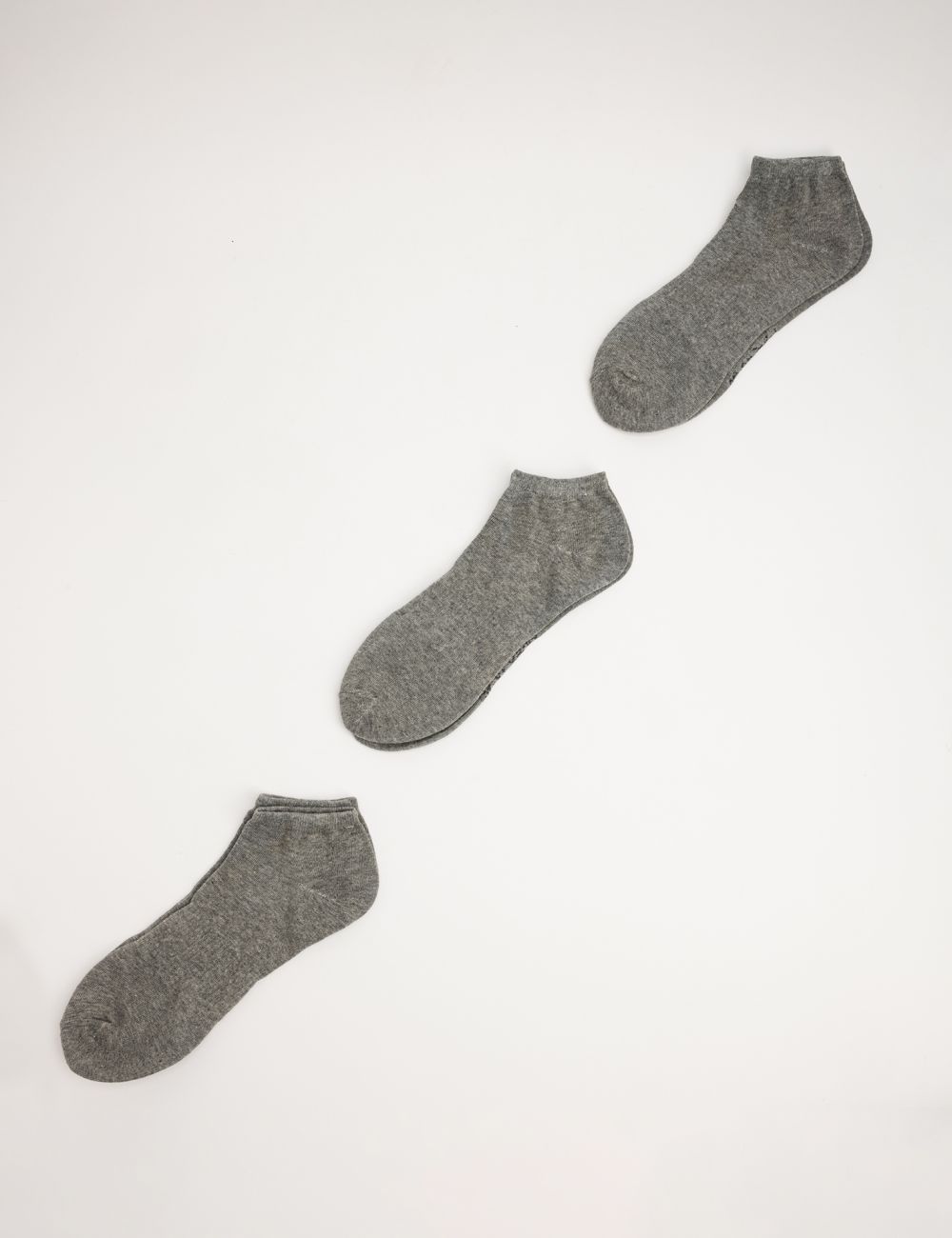 מארז שלישיית גרבי עקב בייסיק