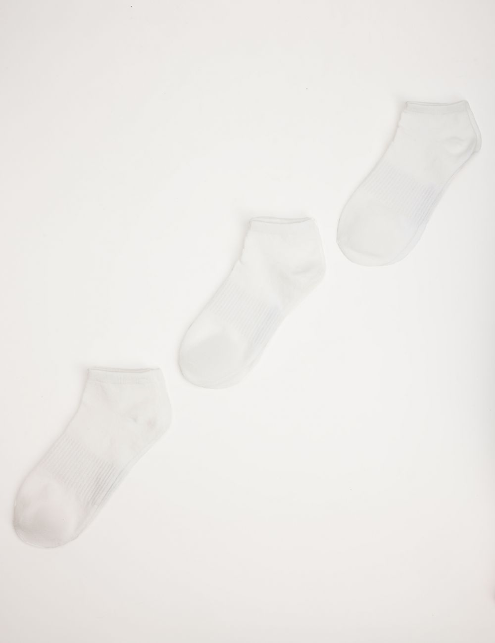 מארז שלישיית גרבי עקב בייסיק