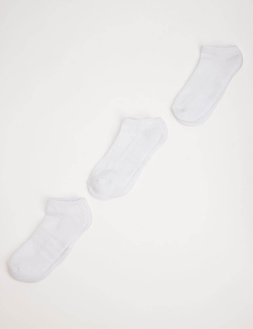 מארז שלישיית גרבי עקב ספורטיביות בייסיק