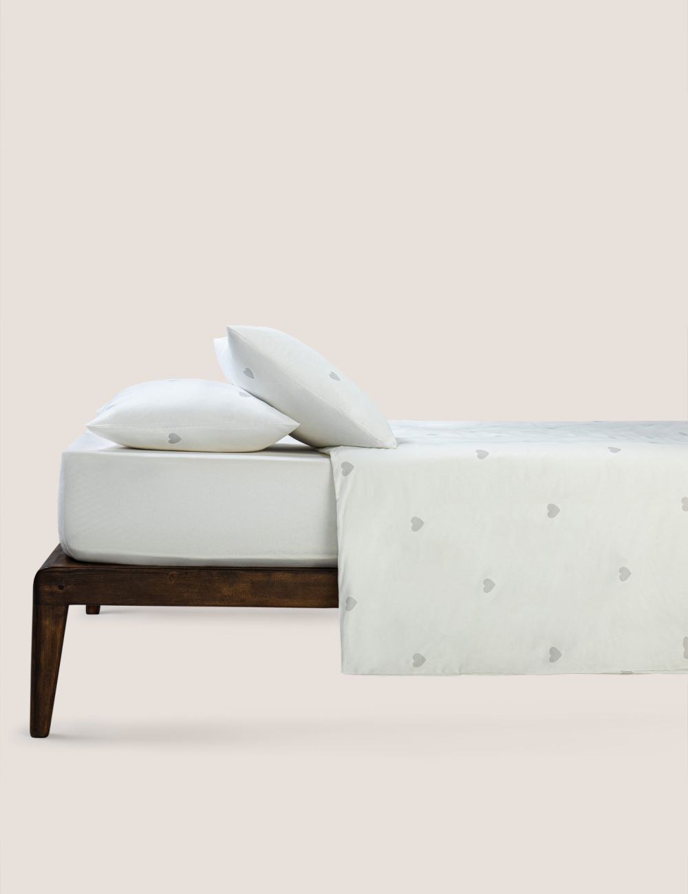 סט מצעים Queen Of Heart