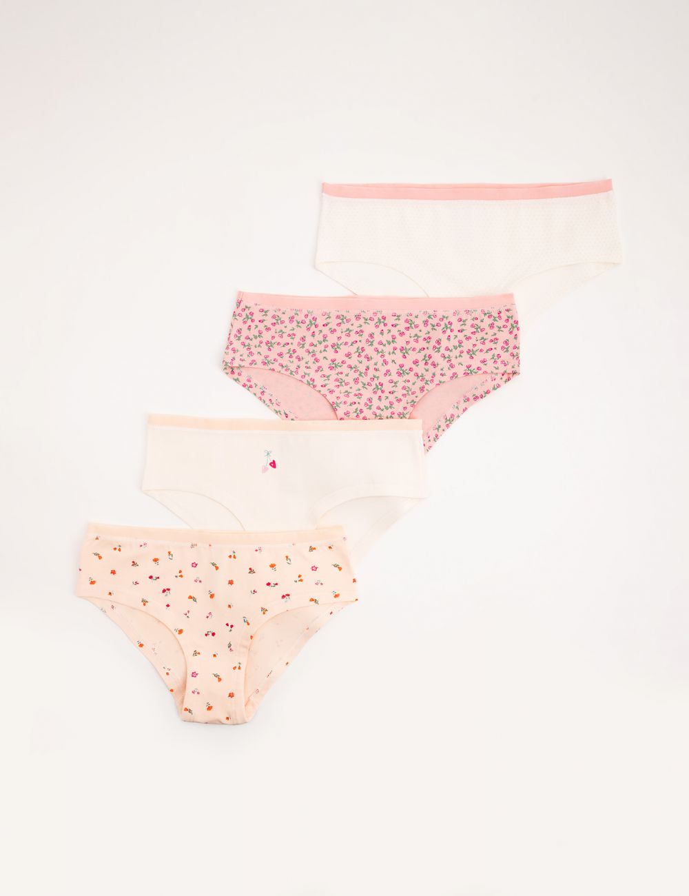 מארז 4 תחתונים